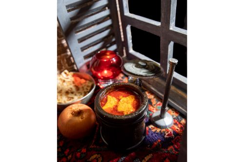 دیزی مخصوص بیستون